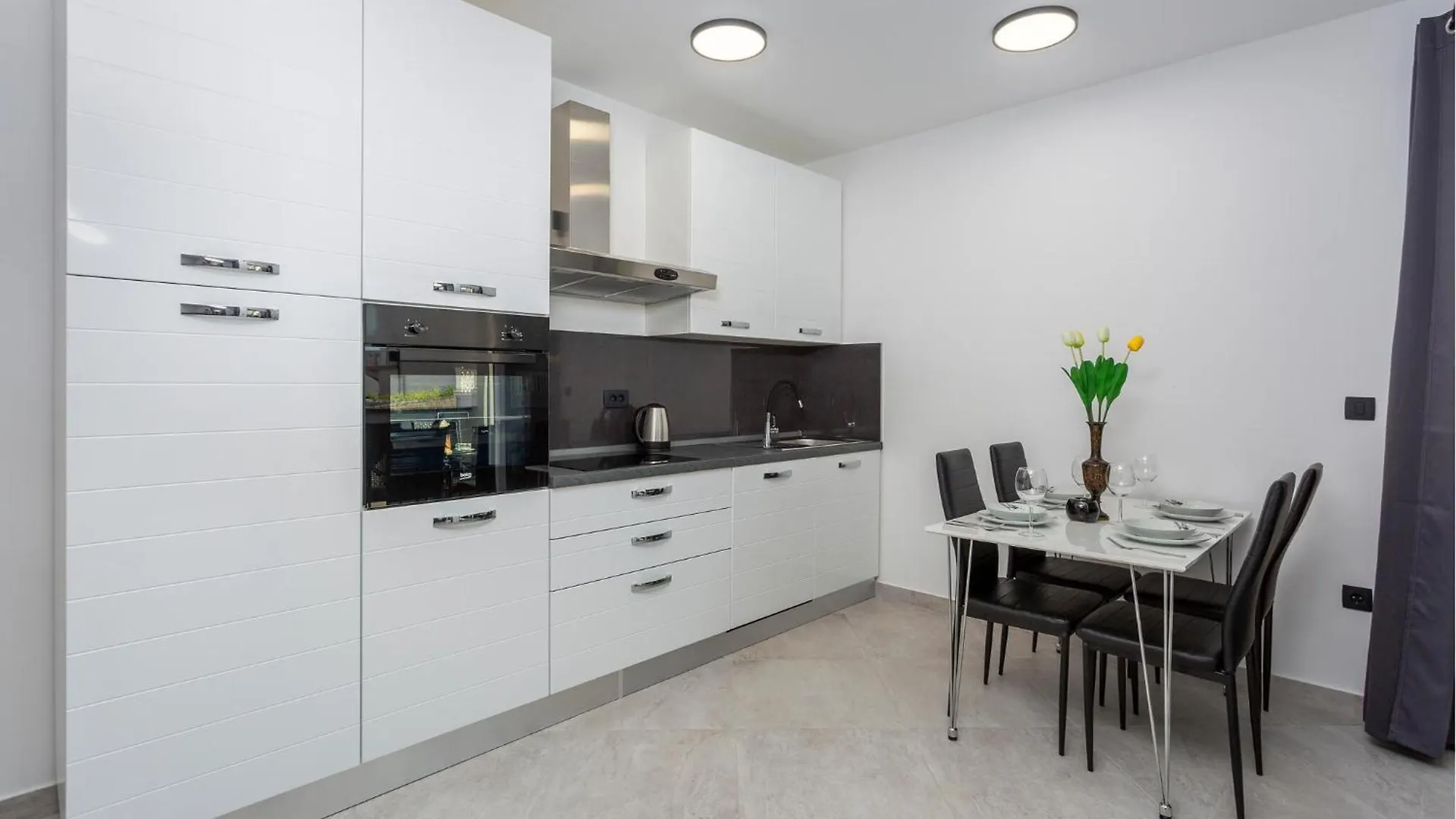 1 Bedroom Cozy Apartment In Novi Vinodolski