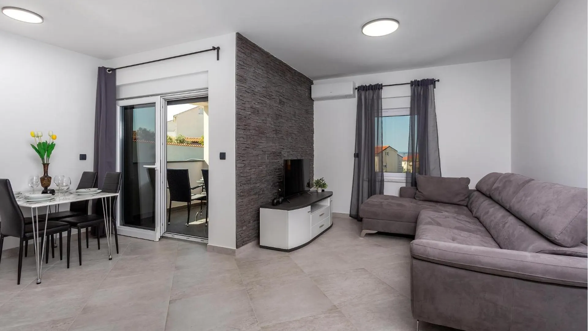 1 Bedroom Cozy Apartment In Novi Vinodolski 0*,  Croatia